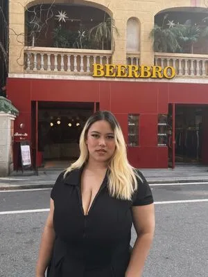 Fhong Fionax OnlyFans Leaked Free Thumbnail Picture - #Qs2c7xfgM5