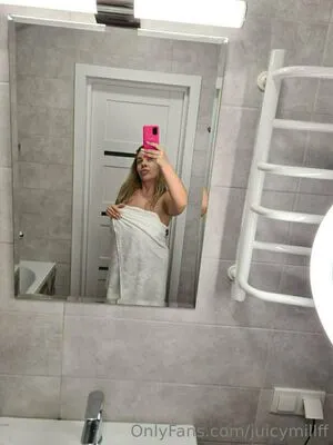Fierymommy OnlyFans Leaked Free Thumbnail Picture - #C6JwETva8u