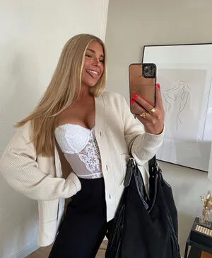 Fiichen OnlyFans Leaked Free Thumbnail Picture - #72UerxCodh