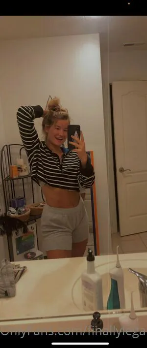 Finallylegal18 OnlyFans Leaked Free Thumbnail Picture - #kOqmL1zf0l