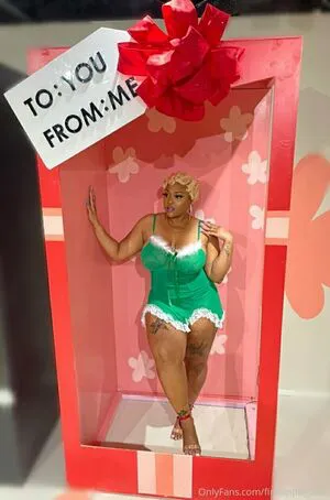 Fineapple Diva OnlyFans Leaked Free Thumbnail Picture - #4Y9fLg3vip