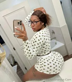 Fineassshanice OnlyFans Leaked Free Thumbnail Picture - #TnIAgeo0n6