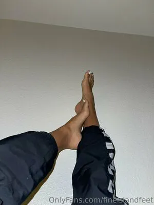 Fineislandfeet OnlyFans Leaked Free Thumbnail Picture - #SKBOnFswGs