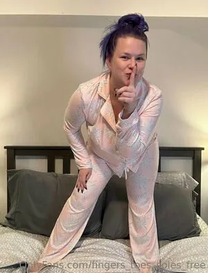 Fingers Toes Soles Free OnlyFans Leaked Free Thumbnail Picture - #OvHCxs4R3n