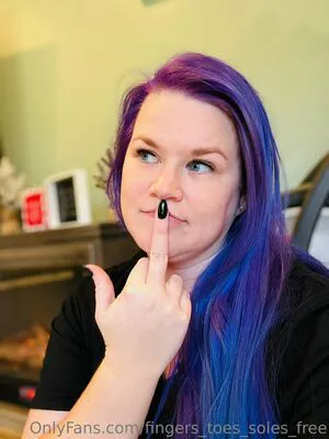 Fingers Toes Soles Free OnlyFans Leaked Free Thumbnail Picture - #eypRaSbehq