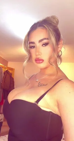 Fiona OnlyFans Leaked Free Thumbnail Picture - #7Phn3beoZk