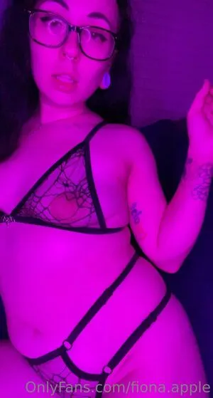 Fiona Apple OnlyFans Leaked Free Thumbnail Picture - #Dbmo3Xx840