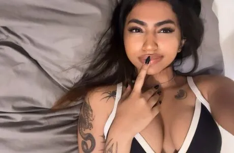 Fionee OnlyFans Leaked Free Thumbnail Picture - #3HHi9O4Z62