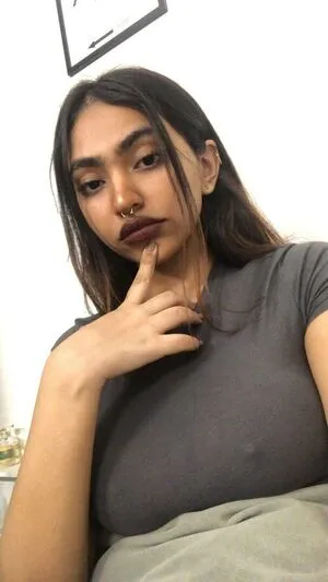 Fionee OnlyFans Leaked Free Thumbnail Picture - #4m6aokSam1