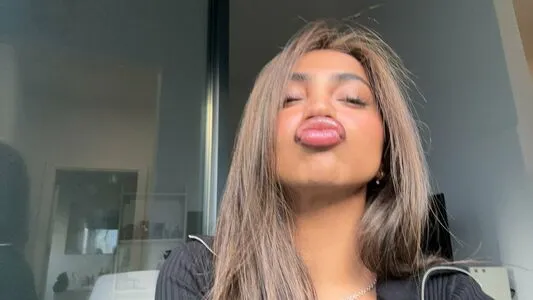 Fionee OnlyFans Leaked Free Thumbnail Picture - #Qh8S926zyd
