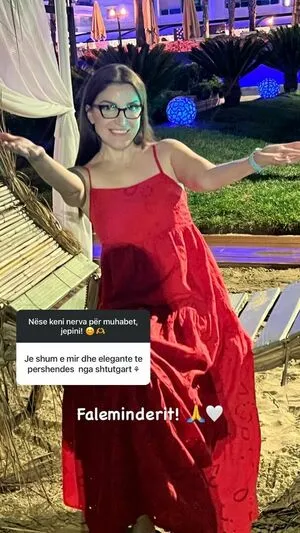 Fiori Dardha OnlyFans Leaked Free Thumbnail Picture - #G9pFS5kdl9