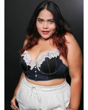 Fire Fly OnlyFans Leaked Free Thumbnail Picture - #UcF50rxeIs