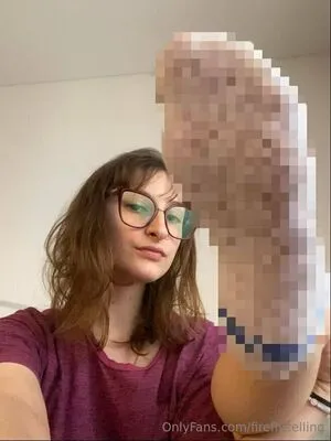 Fireflyselling OnlyFans Leaked Free Thumbnail Picture - #YgO8doBWOF