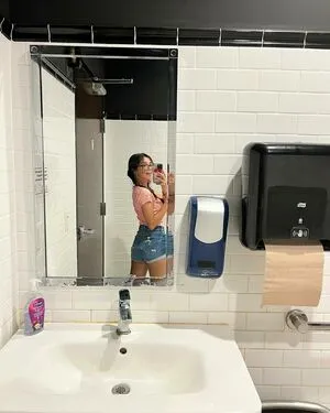 Fishtanklive OnlyFans Leaked Free Thumbnail Picture - #kRZxzFi3M7