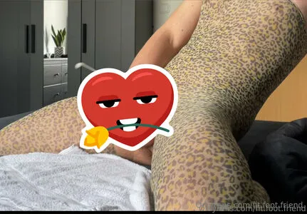 Fit Foot Friend OnlyFans Leaked Free Thumbnail Picture - #eV4vkA31vy