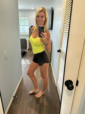 Fit Wife And Mom OnlyFans Leaked Free Thumbnail Picture - #3jYt8nHPRk