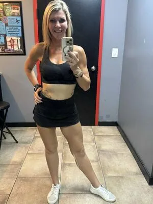 Fit Wife And Mom OnlyFans Leaked Free Thumbnail Picture - #RwkfnkhvD0
