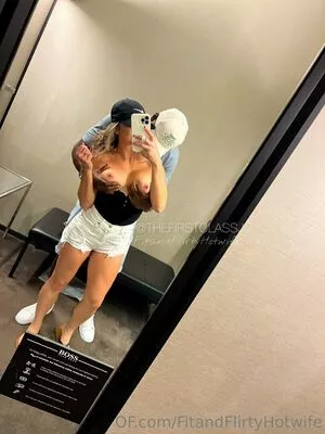 FitandFlirtyHotwife OnlyFans Leaked Free Thumbnail Picture - #WIMmIGnqyi