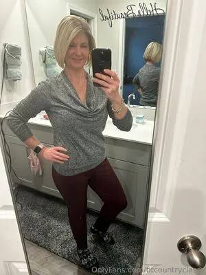Fitcountryclassy OnlyFans Leaked Free Thumbnail Picture - #3x1KMXE6MH