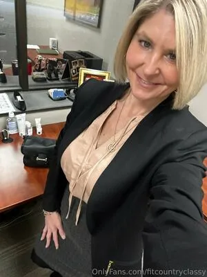 Fitcountryclassy OnlyFans Leaked Free Thumbnail Picture - #9JI9egDS75