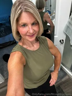 Fitcountryclassy OnlyFans Leaked Free Thumbnail Picture - #khGTHdqofC
