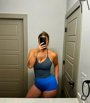 Fitlifewith Em OnlyFans Leaked Free Thumbnail Picture - #PIHDrVl3eC