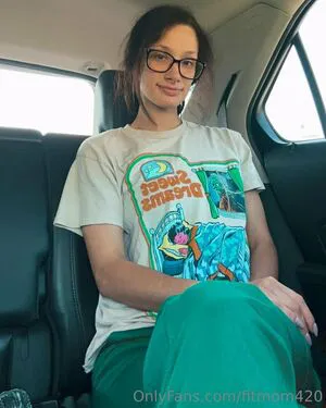 Fitmom420 OnlyFans Leaked Free Thumbnail Picture - #30Jv9BJ7Jy