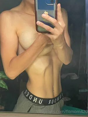 Fitmom420 OnlyFans Leaked Free Thumbnail Picture - #GNCCe3X6JW