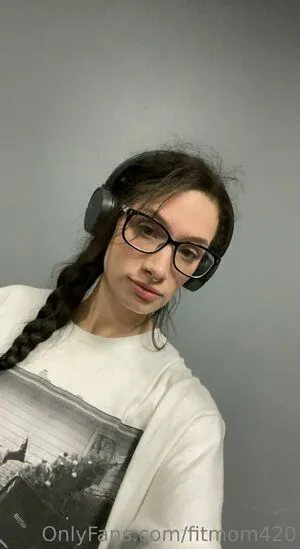 Fitmom420 OnlyFans Leaked Free Thumbnail Picture - #bfE90NIVgb