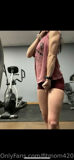 Fitmom420 OnlyFans Leaked Free Thumbnail Picture - #f33Bji4wjU
