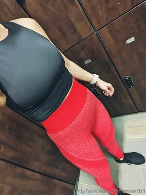 Fitmomwith3 Thumbnail Picture