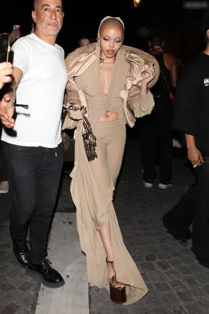 Fka Twigs OnlyFans Leaked Free Thumbnail Picture - #1eMKoO7c0J
