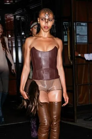 Fka Twigs OnlyFans Leaked Free Thumbnail Picture - #41aXD6T3aT