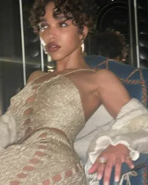 Fka Twigs OnlyFans Leaked Free Thumbnail Picture - #62FGfrYy1C