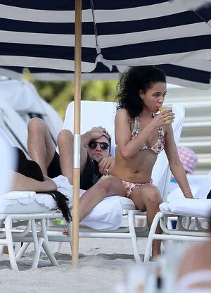 Fka Twigs OnlyFans Leaked Free Thumbnail Picture - #RnPBPzXL64