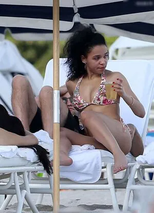 Fka Twigs OnlyFans Leaked Free Thumbnail Picture - #WxAoIWS4ix