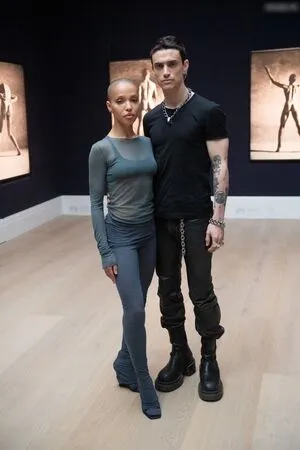 Fka Twigs OnlyFans Leaked Free Thumbnail Picture - #tK2Qms7Vm4