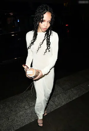 Fka Twigs OnlyFans Leaked Free Thumbnail Picture - #y08NNno6Y0