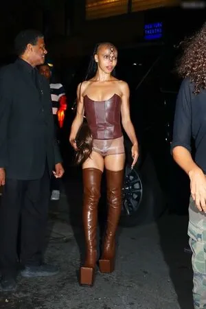 Fka Twigs OnlyFans Leaked Free Thumbnail Picture - #zCOXLsuGkO