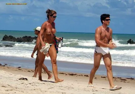 Flagras Em Praia OnlyFans Leaked Free Thumbnail Picture - #etD2HT5n9o