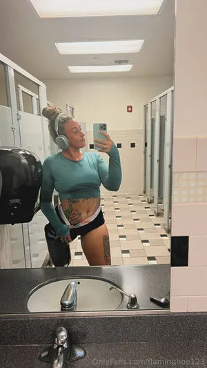 Flaminghoe123 OnlyFans Leaked Free Thumbnail Picture - #0DMzDxOW5m