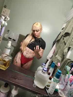 Fleur De Tease OnlyFans Leaked Free Thumbnail Picture - #SfX293meu7