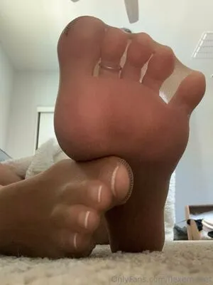 Flexem Feet OnlyFans Leaked Free Thumbnail Picture - #okoPoD8Abl