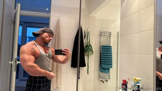 Flexxxcouple OnlyFans Leaked Free Thumbnail Picture - #95OsMNt2YW