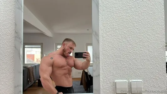 Flexxxcouple OnlyFans Leaked Free Thumbnail Picture - #FCejGWr1QX