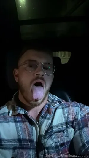 Flexxxcouple OnlyFans Leaked Free Thumbnail Picture - #P9Hg3iTin3
