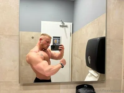 Flexxxcouple OnlyFans Leaked Free Thumbnail Picture - #ST1OAGawKz