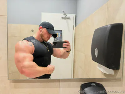 Flexxxcouple OnlyFans Leaked Free Thumbnail Picture - #WMRMXWVRk3