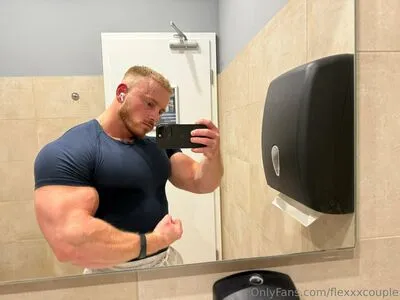 Flexxxcouple OnlyFans Leaked Free Thumbnail Picture - #ZKu9UG0jaj