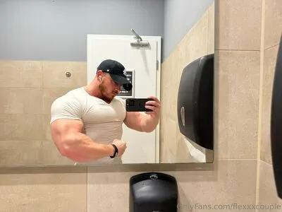 Flexxxcouple OnlyFans Leaked Free Thumbnail Picture - #wGbxx8RQuE